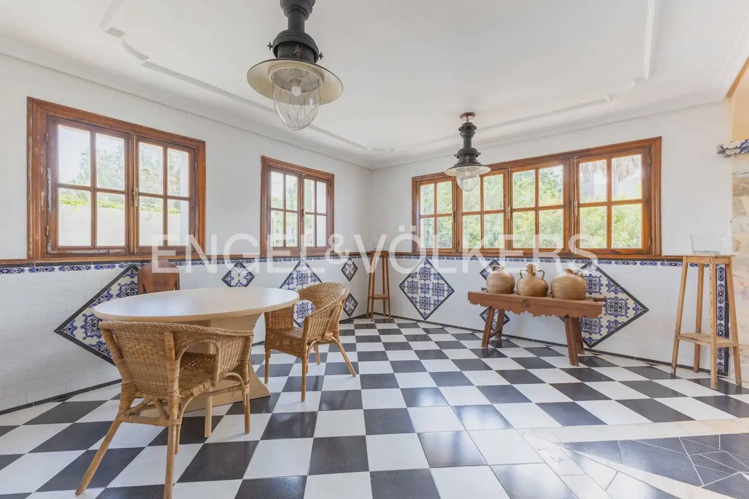 14 quarto Quinta/Casa Rural para venda em Denia com garagem - 1 380 000 € (Ref: 9898274)
