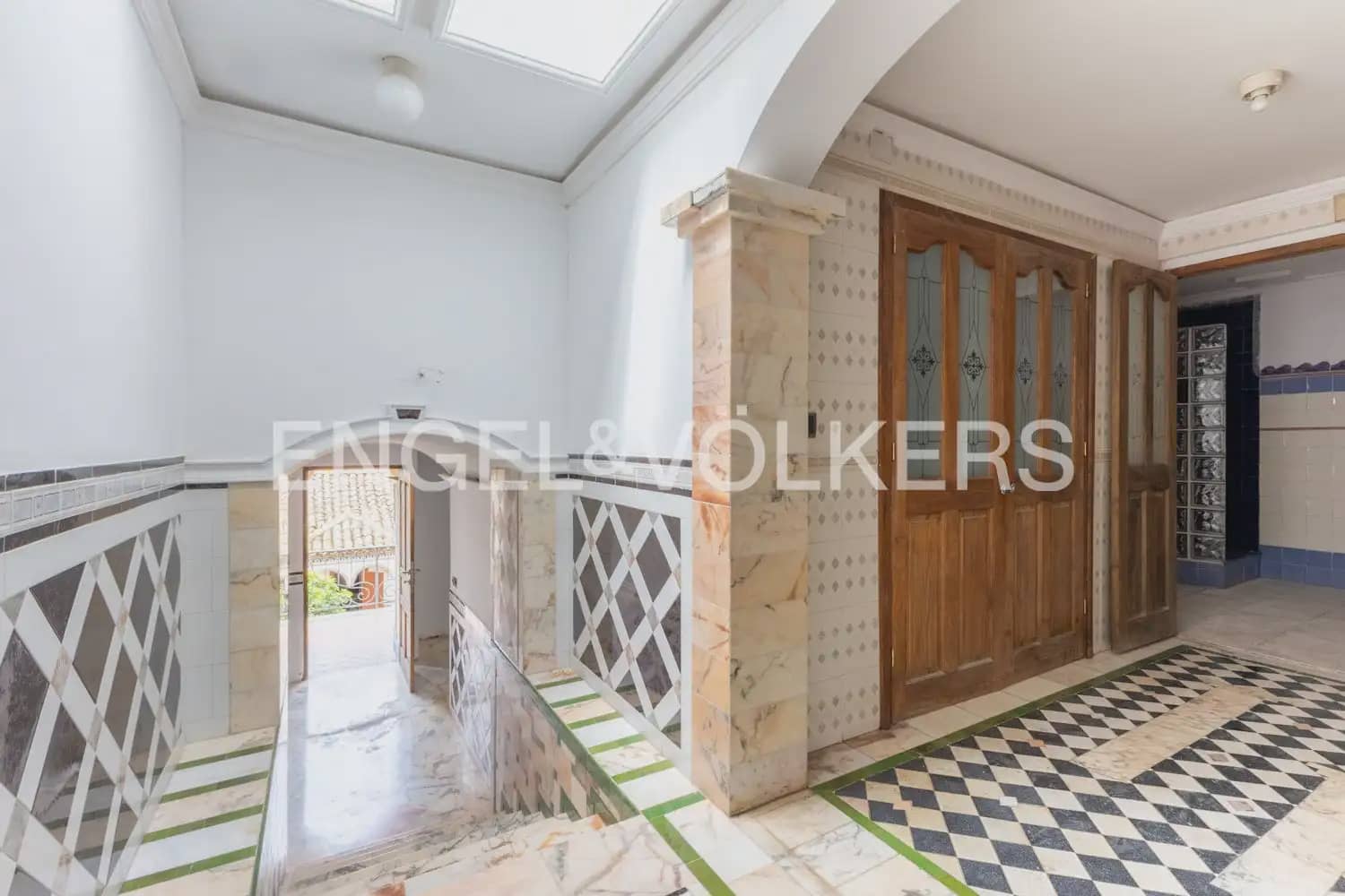 14 quarto Quinta/Casa Rural para venda em Denia com garagem - 1 380 000 € (Ref: 9898274)
