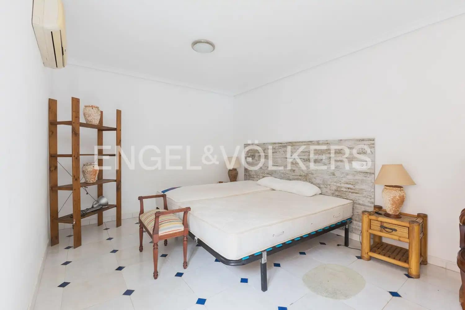 14 quarto Quinta/Casa Rural para venda em Denia com garagem - 1 380 000 € (Ref: 9898274)