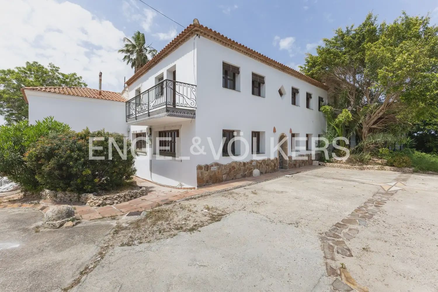 14 quarto Quinta/Casa Rural para venda em Denia com garagem - 1 380 000 € (Ref: 9898274)