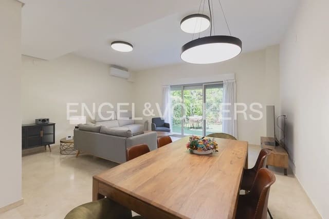 3 bedroom Terraced Villa for rent in Rocafort with garage - € 2,500 (Ref: 9898275)