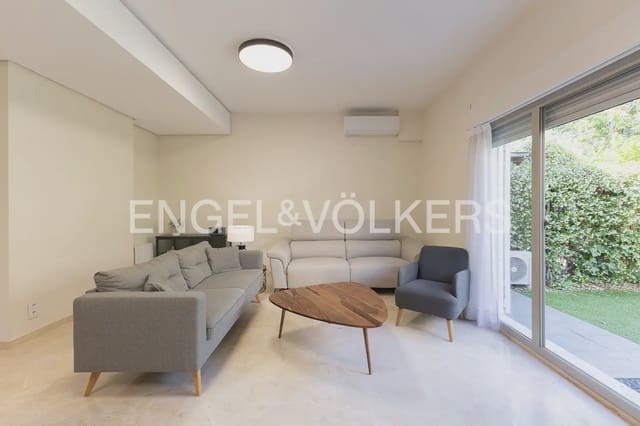 3 bedroom Terraced Villa for rent in Rocafort with garage - € 2,500 (Ref: 9898275)