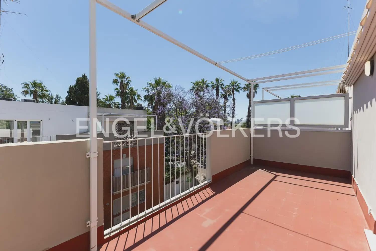 3 bedroom Terraced Villa for rent in Rocafort with garage - € 2,500 (Ref: 9898275)