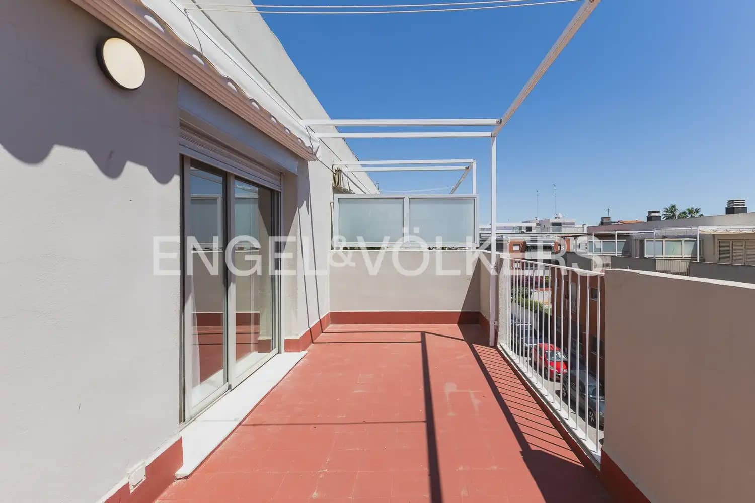 3 bedroom Terraced Villa for rent in Rocafort with garage - € 2,500 (Ref: 9898275)