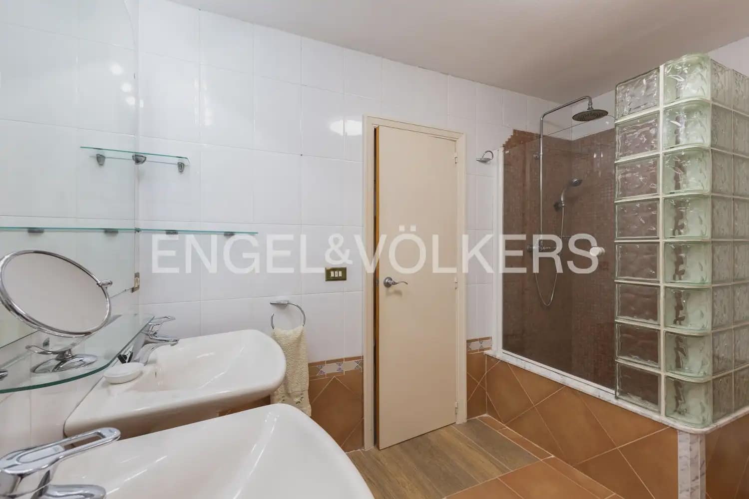 4 sovrum Villa till salu i Benicassim med pool - 550 000 € (Ref: 9898276)