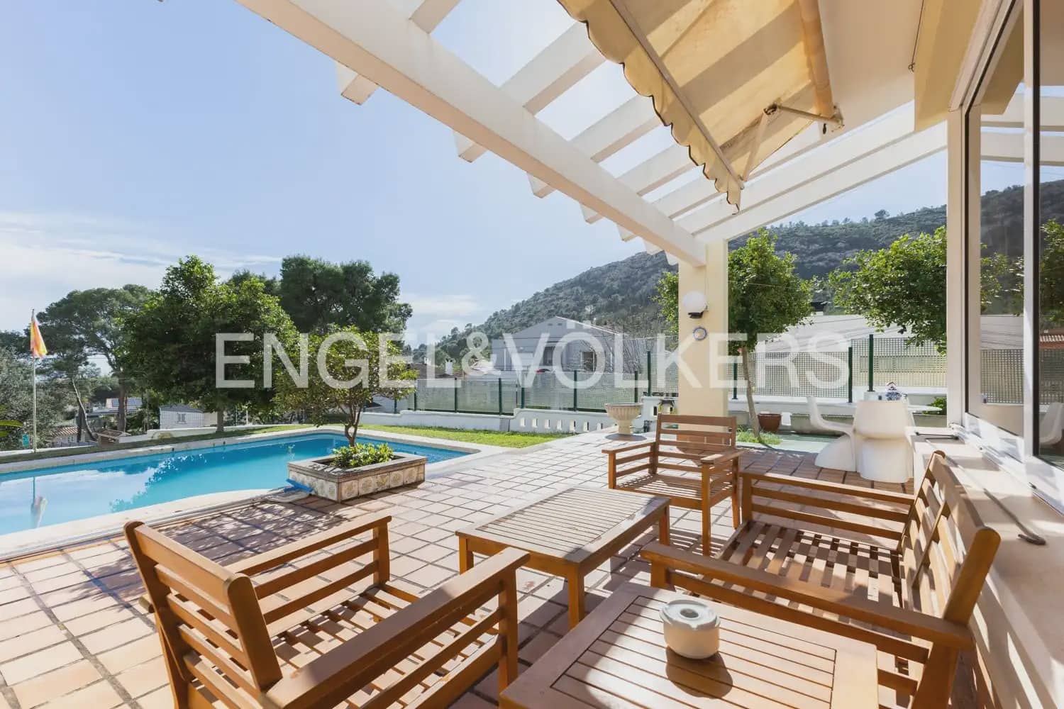 4 sovrum Villa till salu i Benicassim med pool - 550 000 € (Ref: 9898276)
