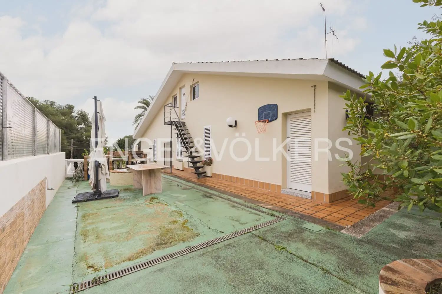 4 sovrum Villa till salu i Benicassim med pool - 550 000 € (Ref: 9898276)