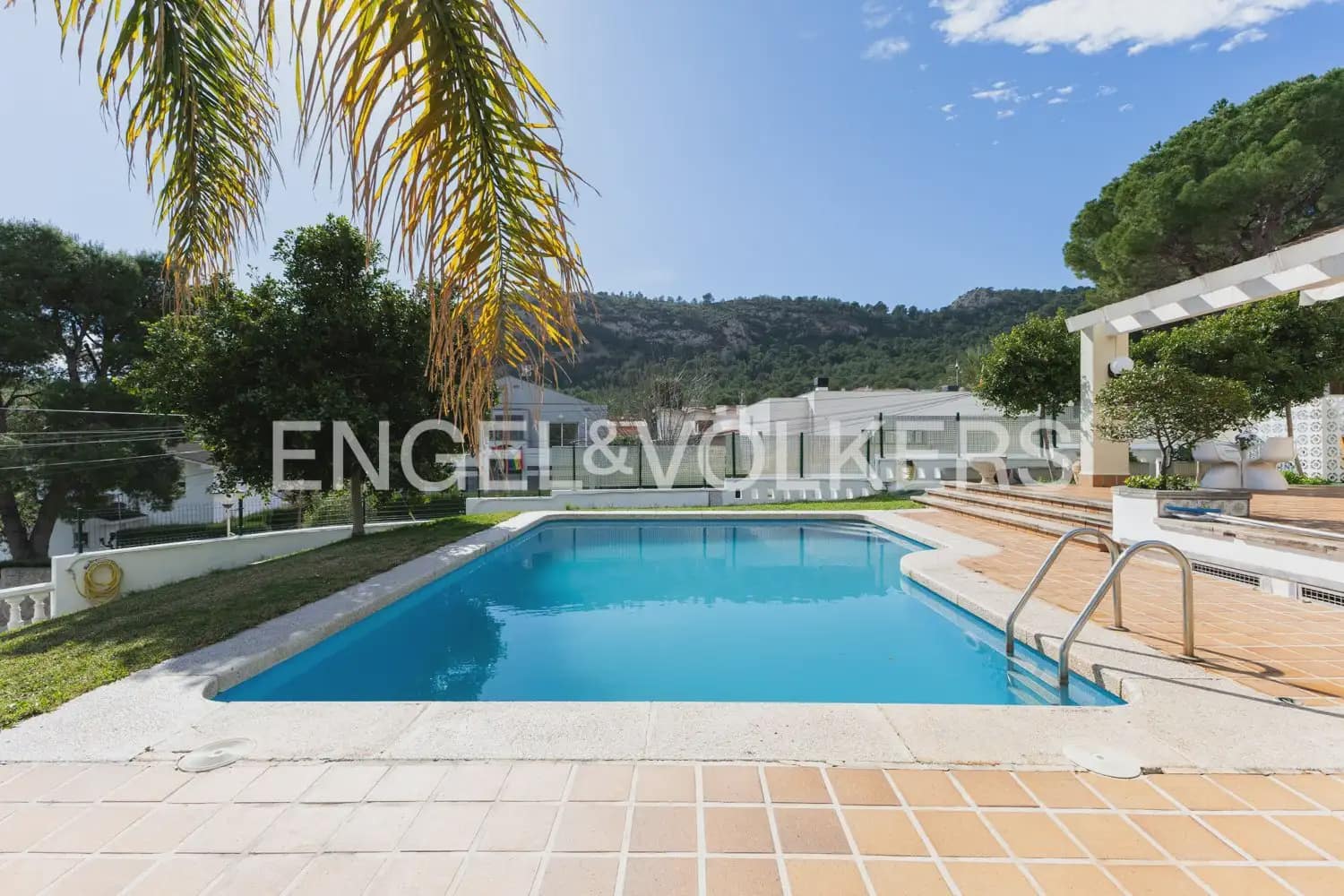 4 sovrum Villa till salu i Benicassim med pool - 550 000 € (Ref: 9898276)
