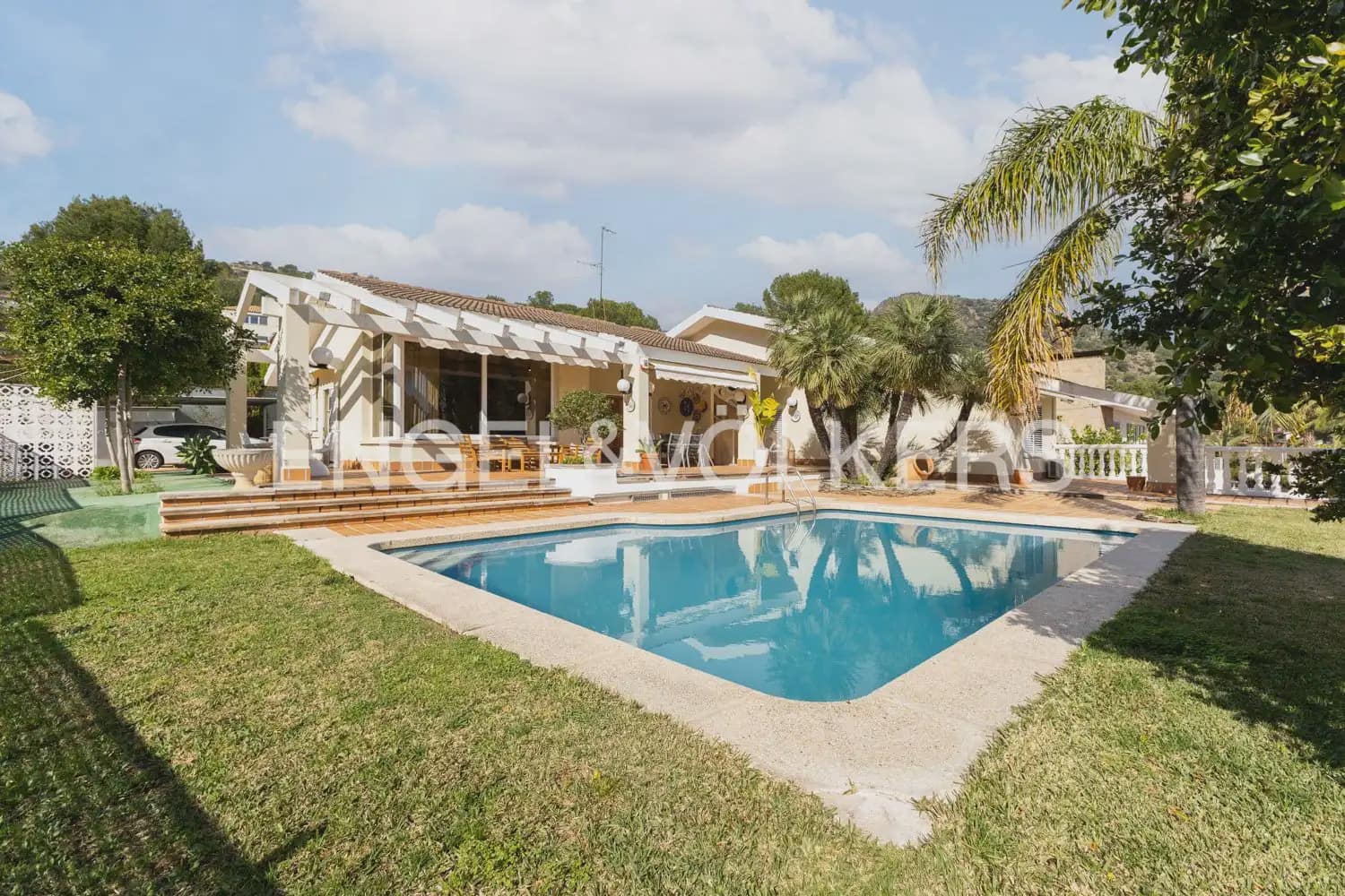 4 sovrum Villa till salu i Benicassim med pool - 550 000 € (Ref: 9898276)