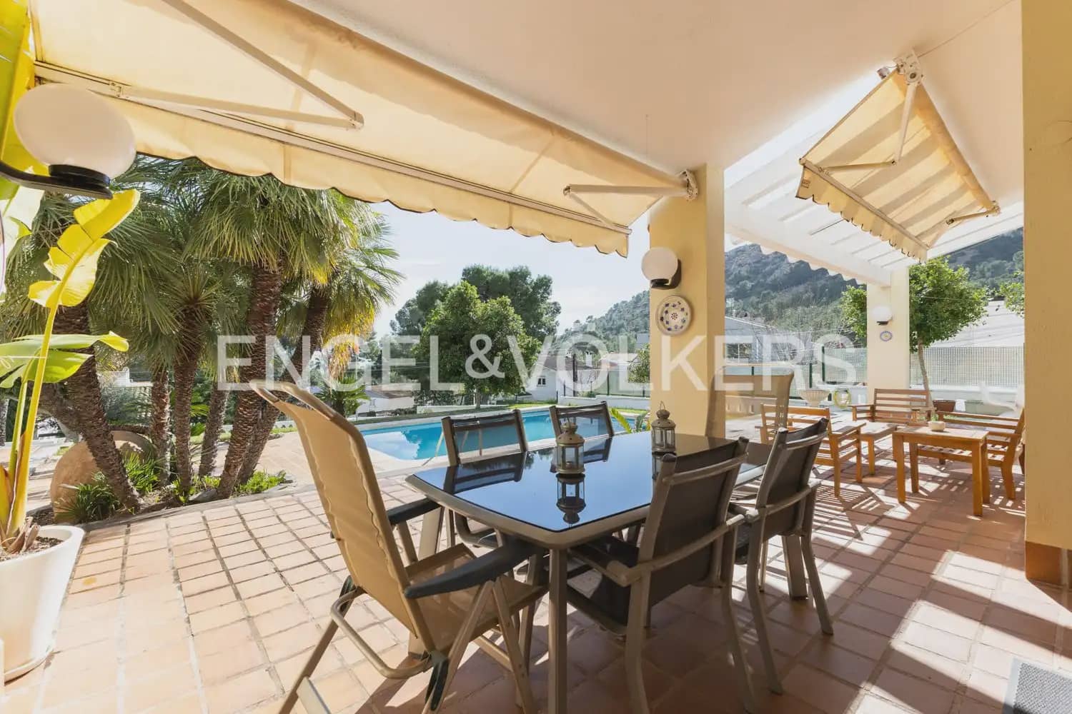 4 sovrum Villa till salu i Benicassim med pool - 550 000 € (Ref: 9898276)