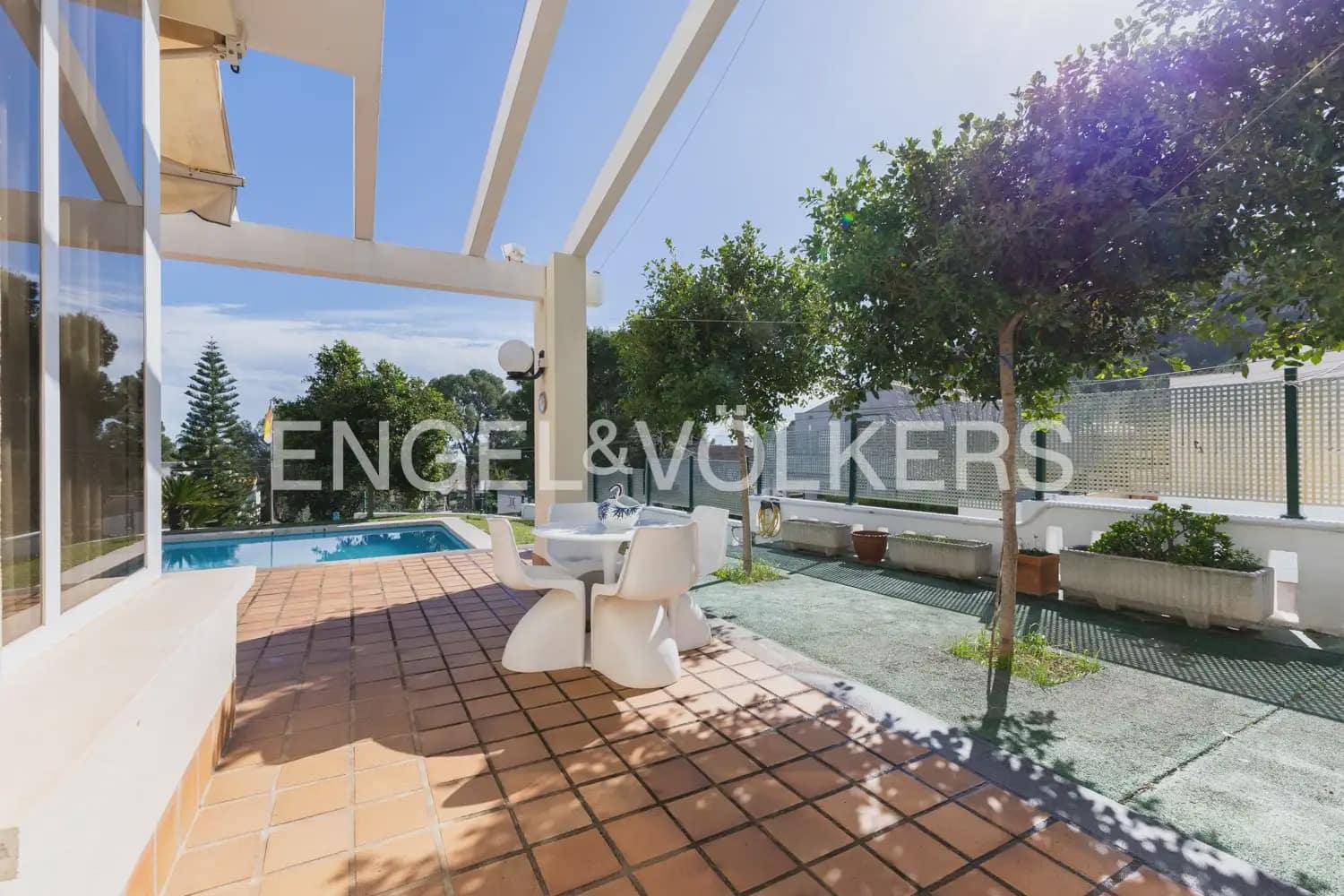 4 sovrum Villa till salu i Benicassim med pool - 550 000 € (Ref: 9898276)
