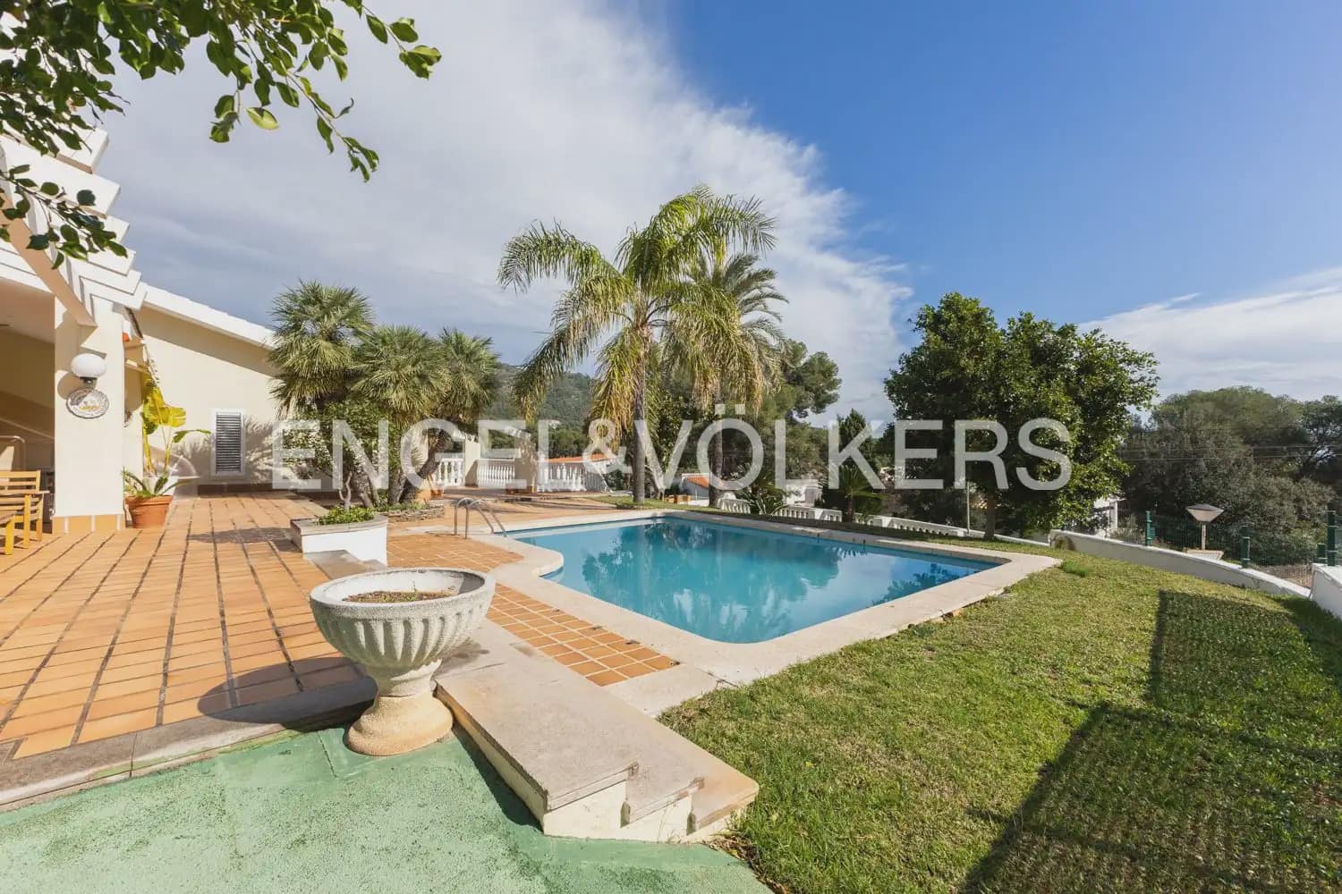 4 sovrum Villa till salu i Benicassim med pool - 550 000 € (Ref: 9898276)