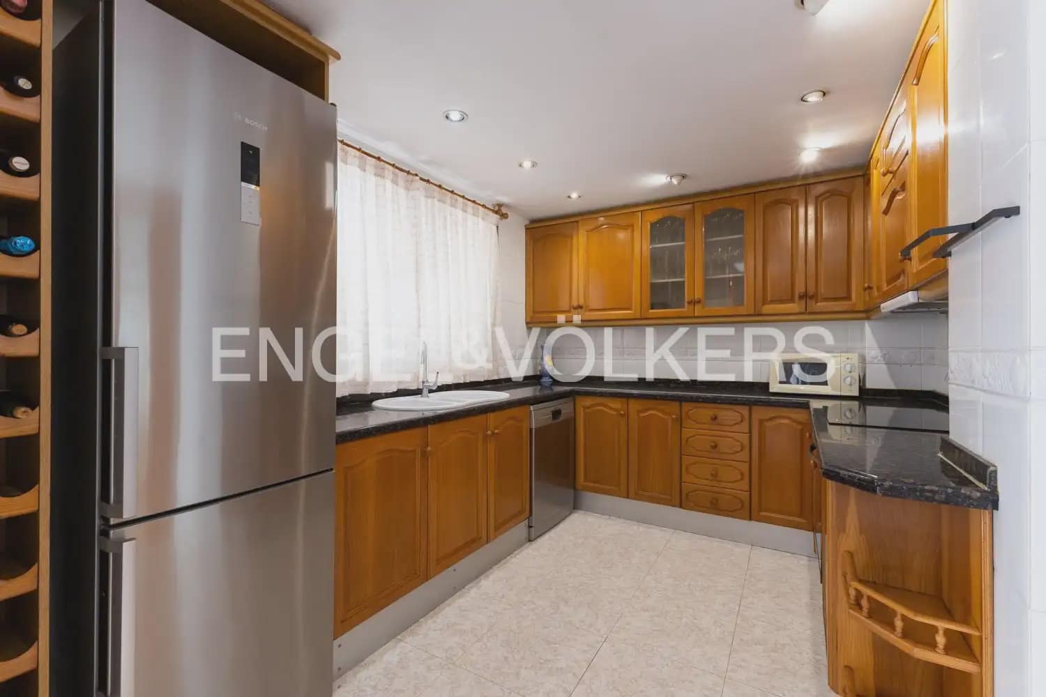 4 bedroom Villa for rent in Benicassim with pool garage - € 2,500 (Ref: 9898279)