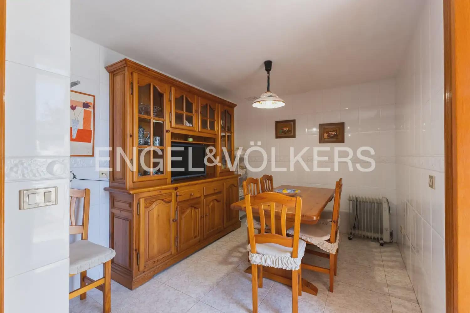 4 bedroom Villa for rent in Benicassim with pool garage - € 2,500 (Ref: 9898279)