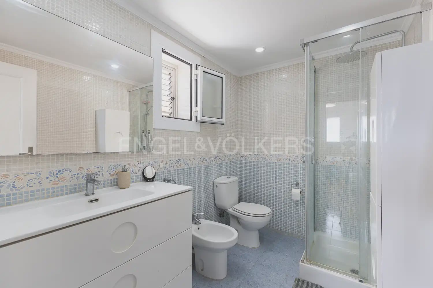 4 bedroom Villa for sale in Sueca with garage - € 697,500 (Ref: 9898280)