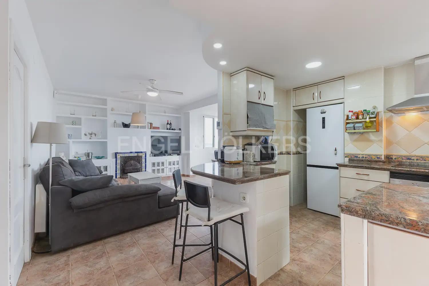 4 bedroom Villa for sale in Sueca with garage - € 697,500 (Ref: 9898280)
