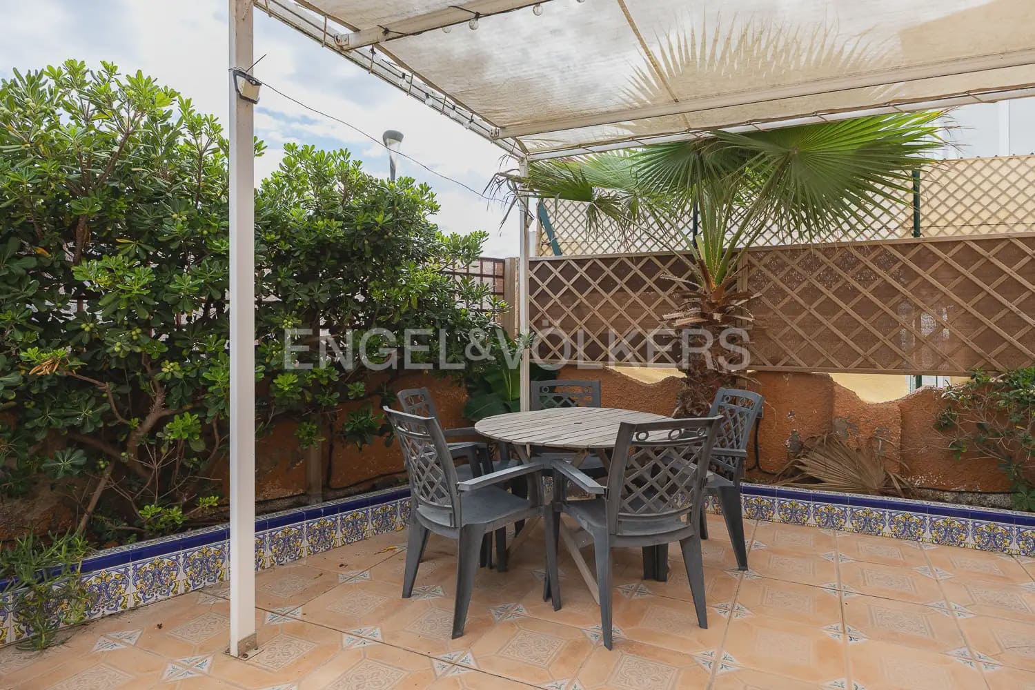 4 bedroom Villa for sale in Sueca with garage - € 697,500 (Ref: 9898280)