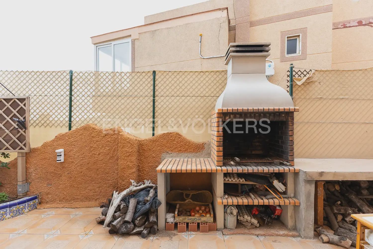 4 bedroom Villa for sale in Sueca with garage - € 697,500 (Ref: 9898280)