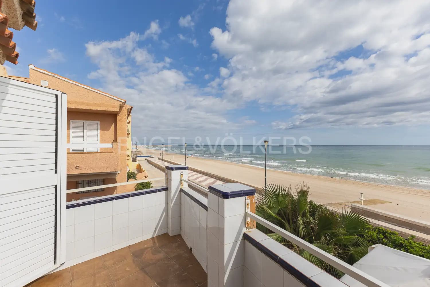 4 bedroom Villa for sale in Sueca with garage - € 697,500 (Ref: 9898280)