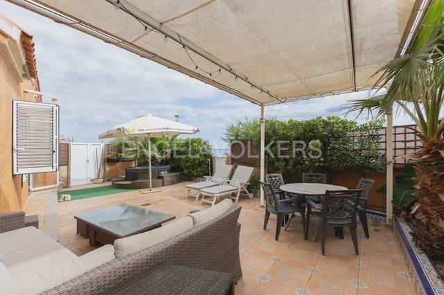 4 bedroom Villa for sale in Sueca with garage - € 697,500 (Ref: 9898280)