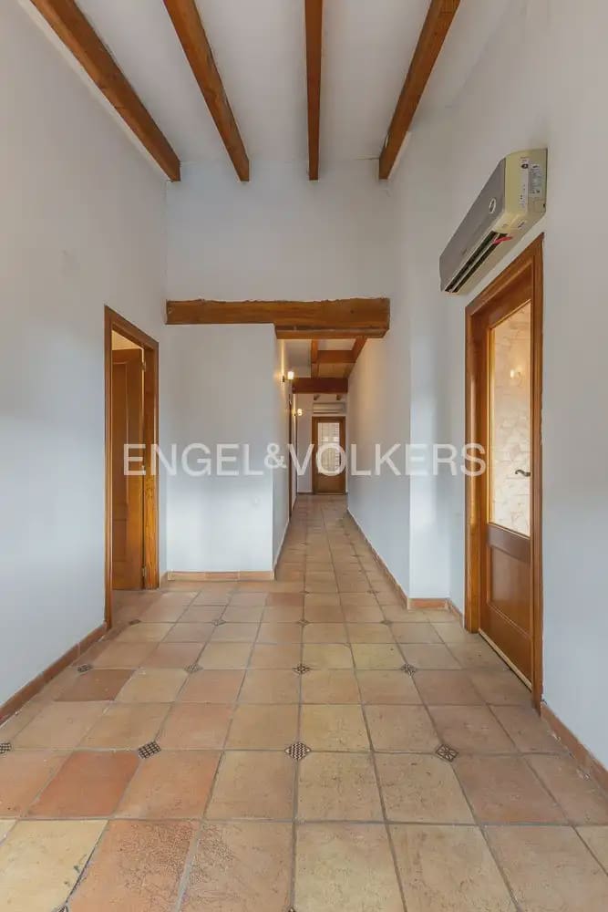 6 quarto Quinta/Casa Rural para venda em Orba com piscina garagem - 690 000 € (Ref: 9898281)