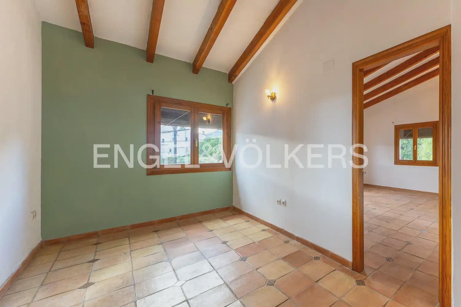 6 quarto Quinta/Casa Rural para venda em Orba com piscina garagem - 690 000 € (Ref: 9898281)