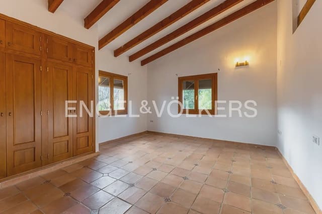 6 quarto Quinta/Casa Rural para venda em Orba com piscina garagem - 690 000 € (Ref: 9898281)
