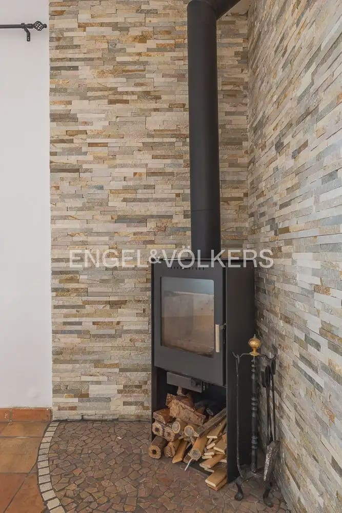 6 quarto Quinta/Casa Rural para venda em Orba com piscina garagem - 690 000 € (Ref: 9898281)