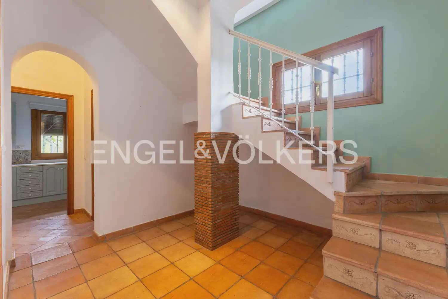 6 quarto Quinta/Casa Rural para venda em Orba com piscina garagem - 690 000 € (Ref: 9898281)