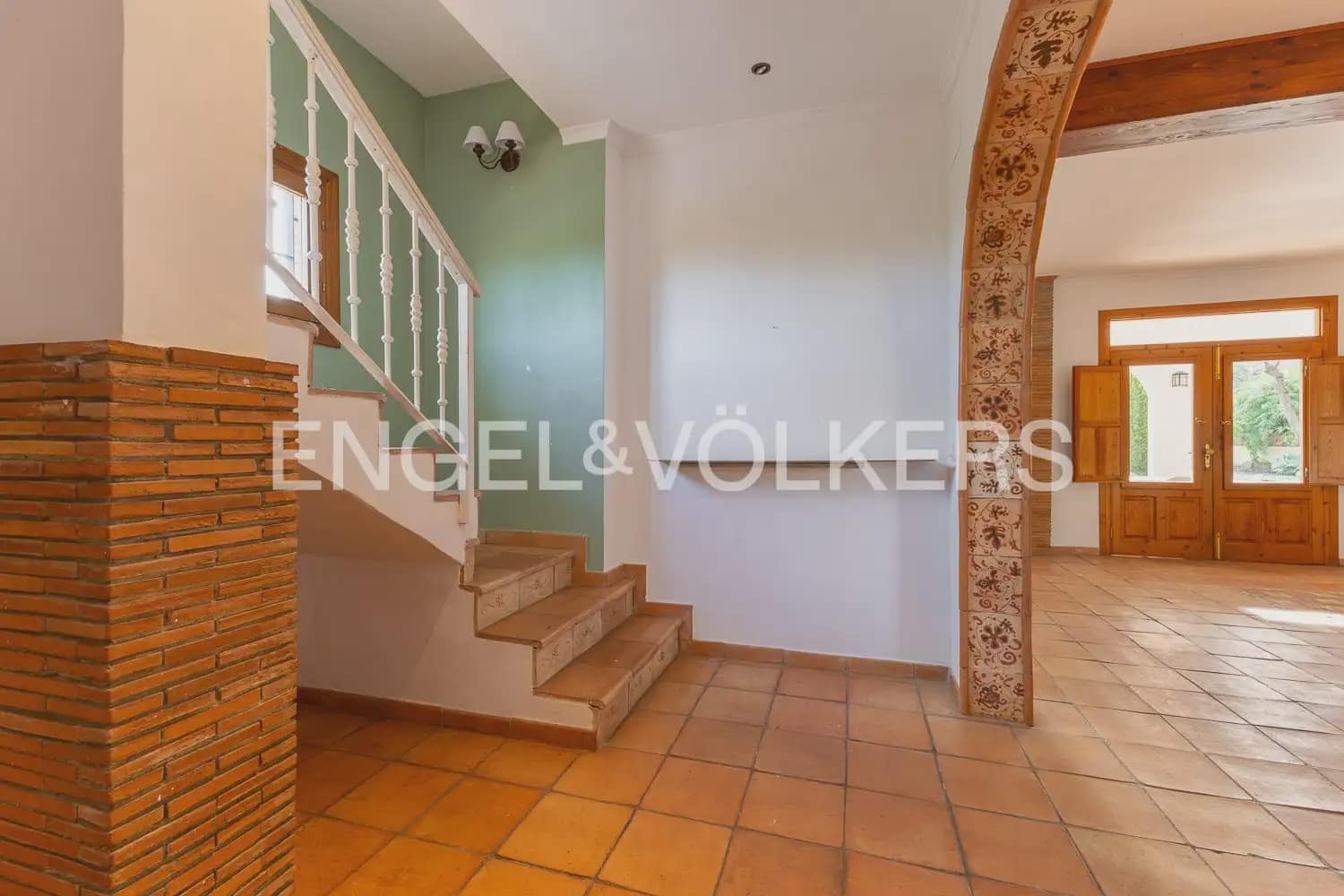 6 quarto Quinta/Casa Rural para venda em Orba com piscina garagem - 690 000 € (Ref: 9898281)