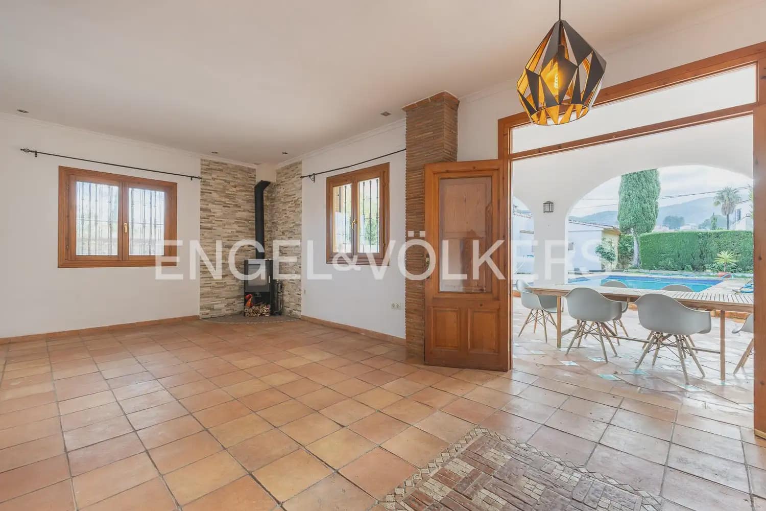 6 quarto Quinta/Casa Rural para venda em Orba com piscina garagem - 690 000 € (Ref: 9898281)