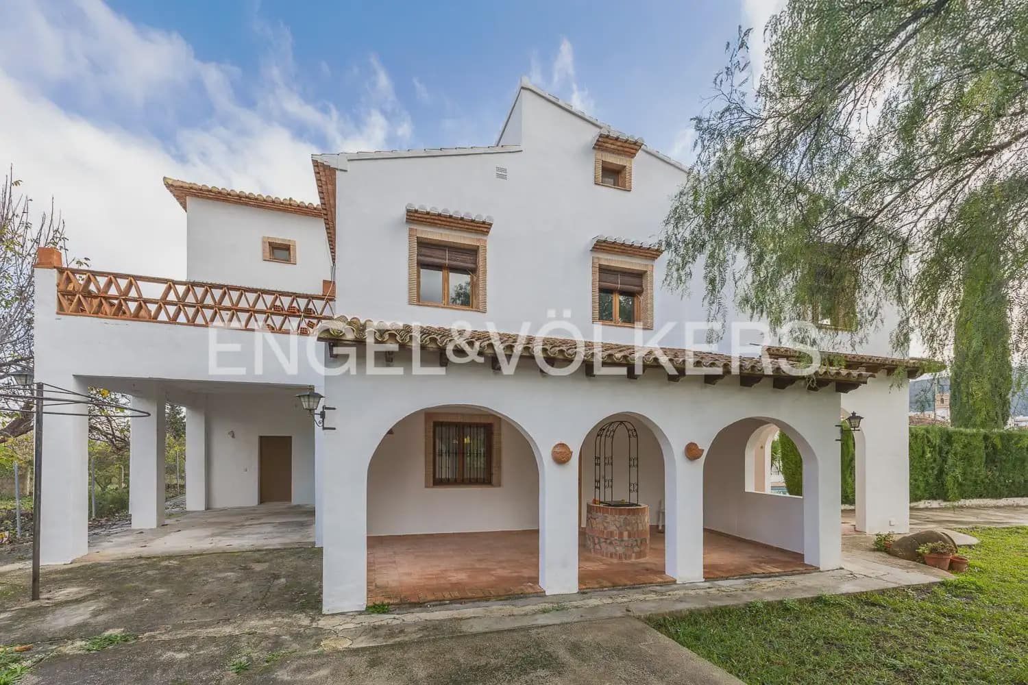 6 quarto Quinta/Casa Rural para venda em Orba com piscina garagem - 690 000 € (Ref: 9898281)