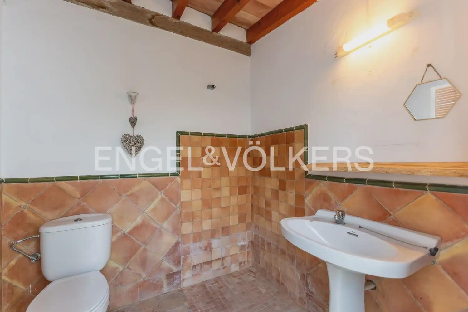 6 quarto Quinta/Casa Rural para venda em Orba com piscina garagem - 690 000 € (Ref: 9898281)