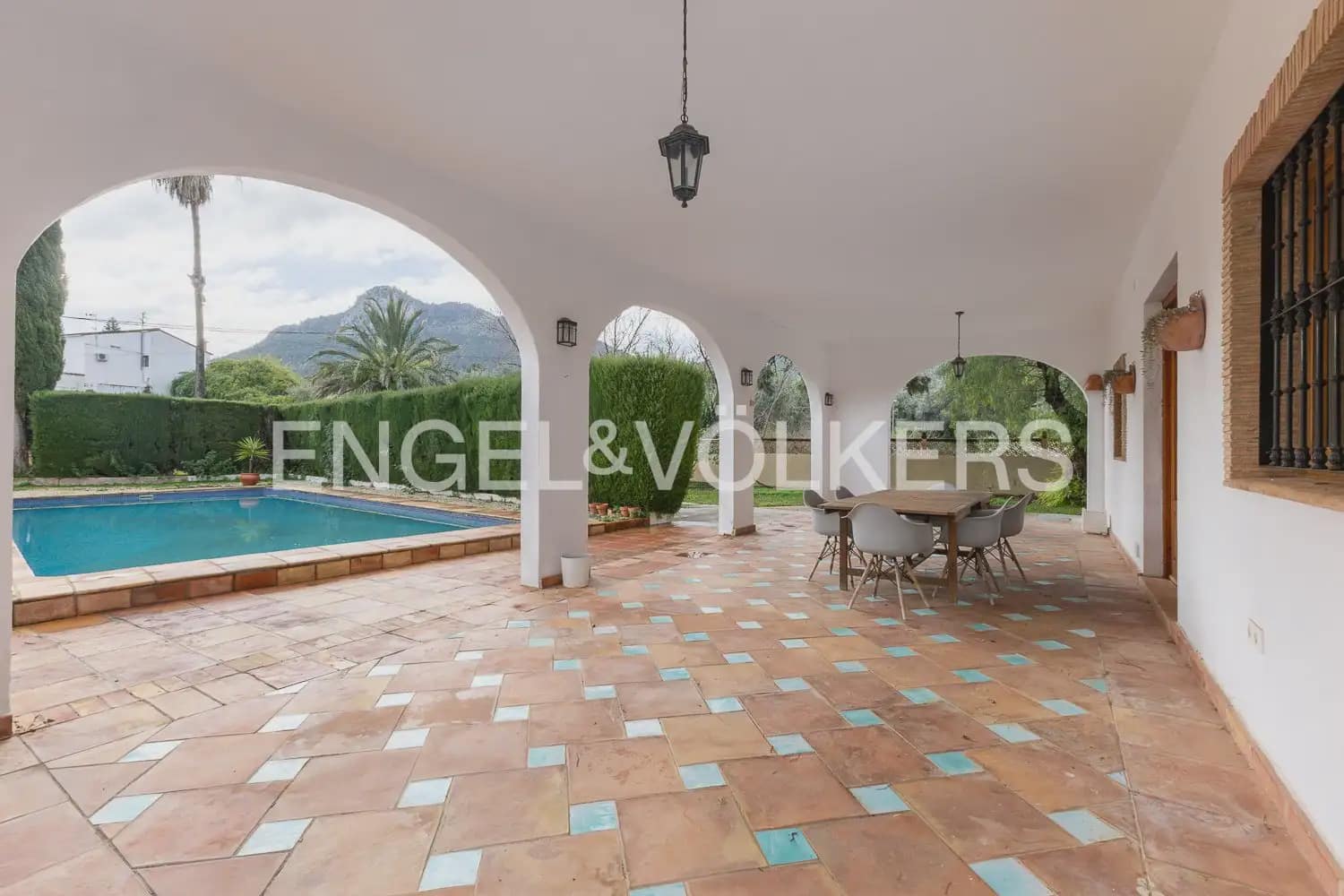 6 quarto Quinta/Casa Rural para venda em Orba com piscina garagem - 690 000 € (Ref: 9898281)