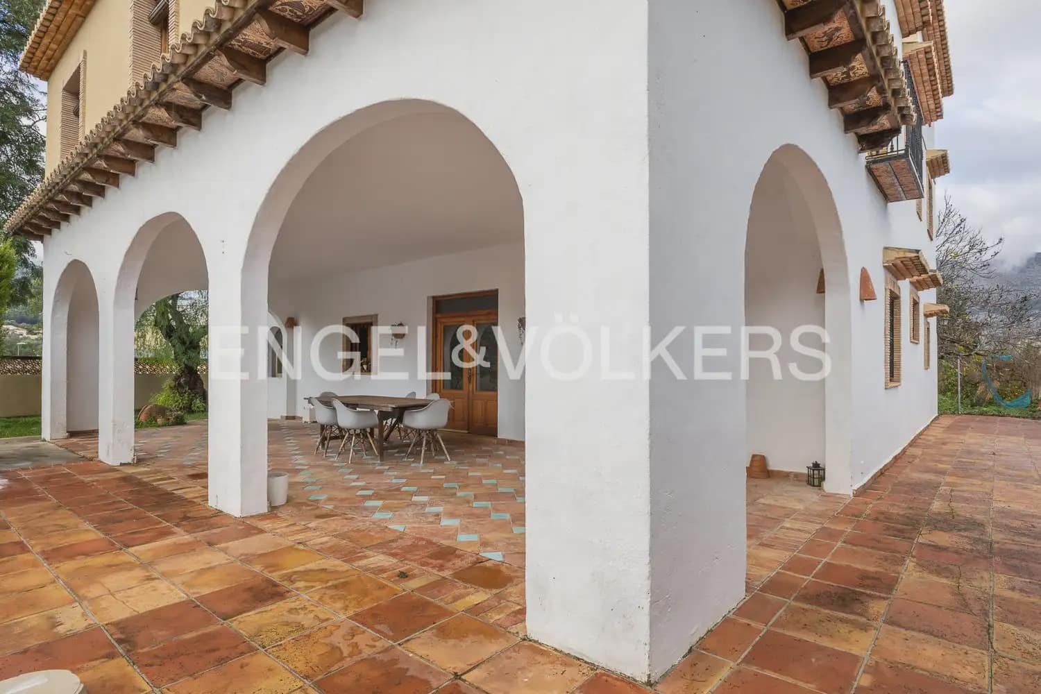 6 quarto Quinta/Casa Rural para venda em Orba com piscina garagem - 690 000 € (Ref: 9898281)