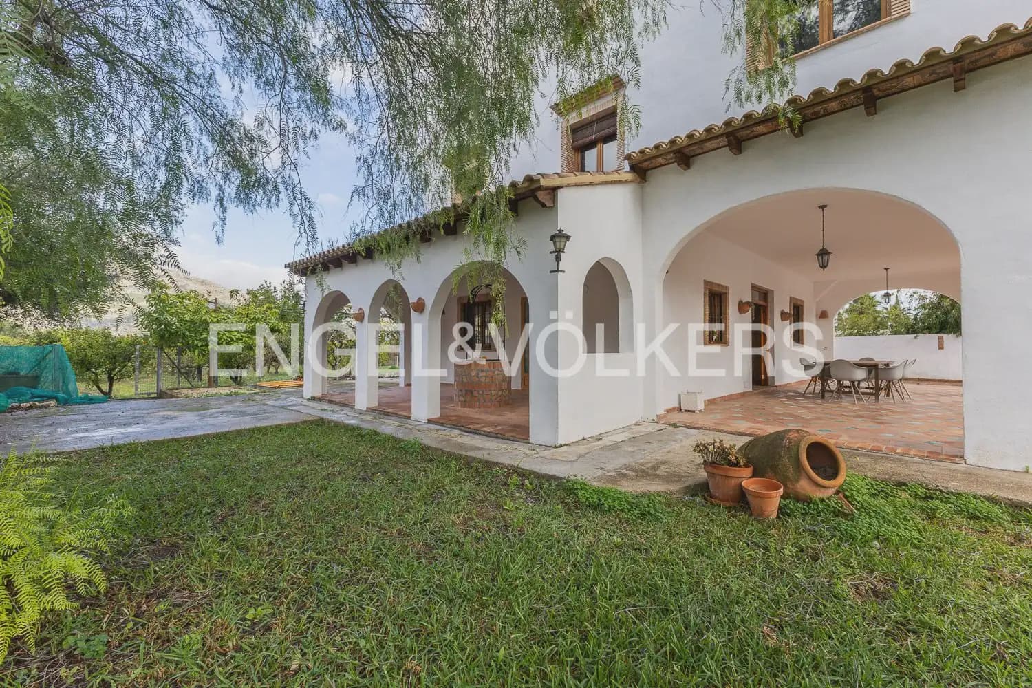 6 quarto Quinta/Casa Rural para venda em Orba com piscina garagem - 690 000 € (Ref: 9898281)
