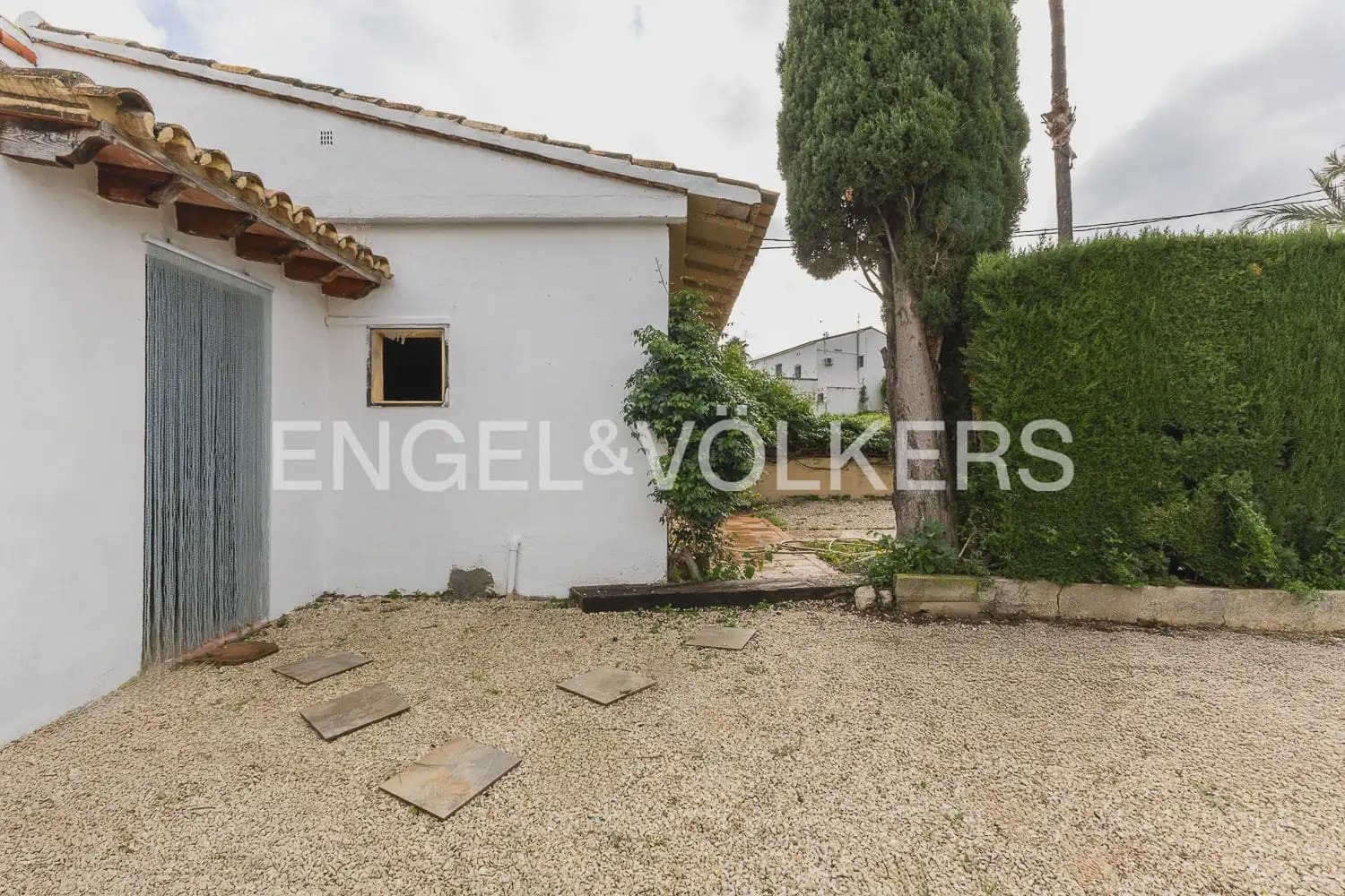 6 quarto Quinta/Casa Rural para venda em Orba com piscina garagem - 690 000 € (Ref: 9898281)