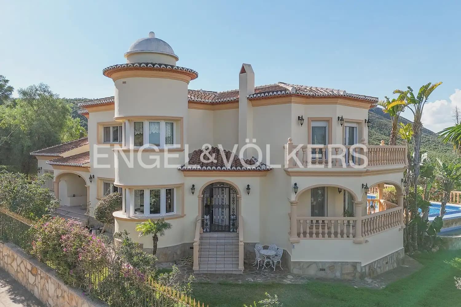 4 sovrum Villa till salu i Javea / Xabia med garage - 2 200 000 € (Ref: 9898282)