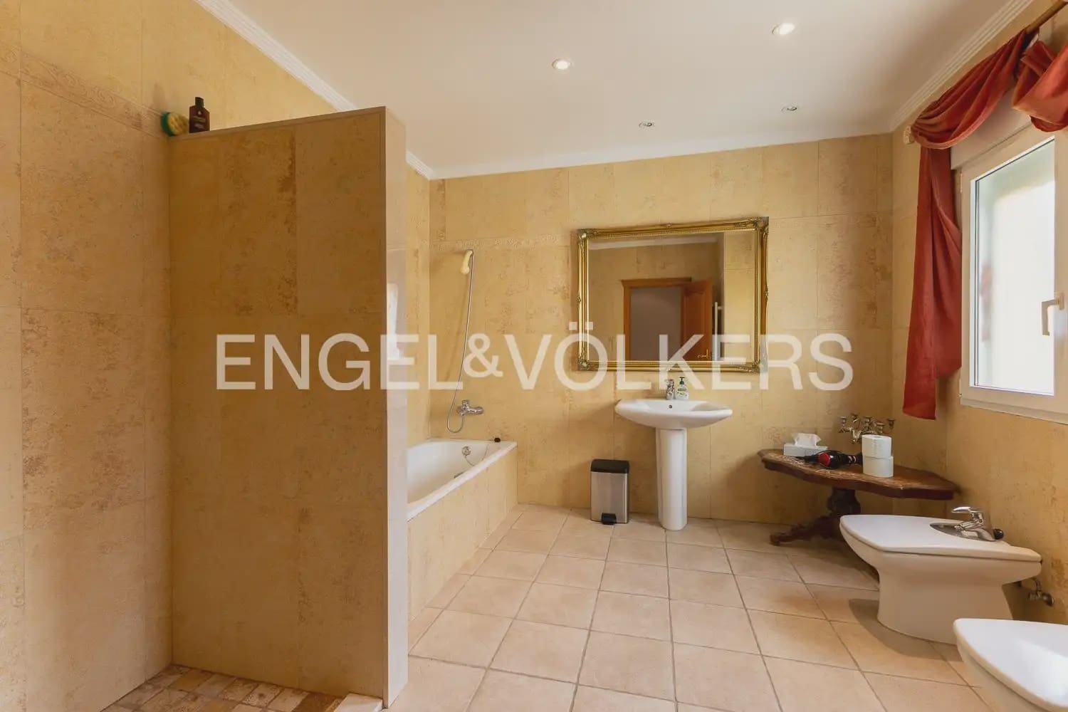 4 sovrum Villa till salu i Javea / Xabia med garage - 2 200 000 € (Ref: 9898282)