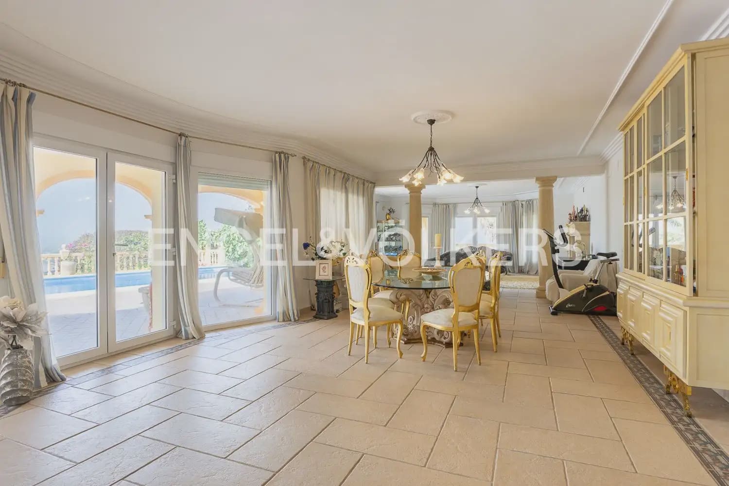 4 sovrum Villa till salu i Javea / Xabia med garage - 2 200 000 € (Ref: 9898282)