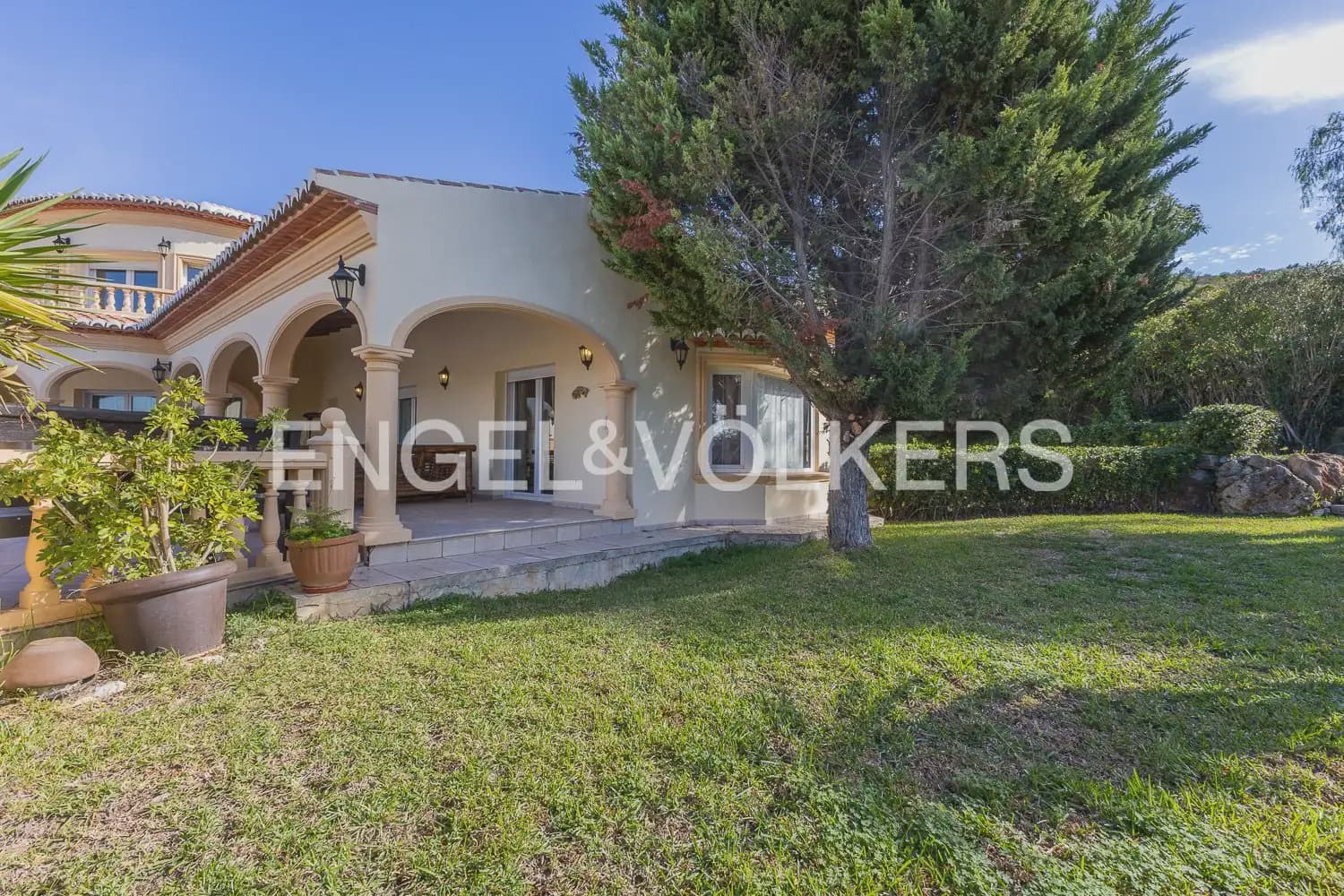 4 sovrum Villa till salu i Javea / Xabia med garage - 2 200 000 € (Ref: 9898282)