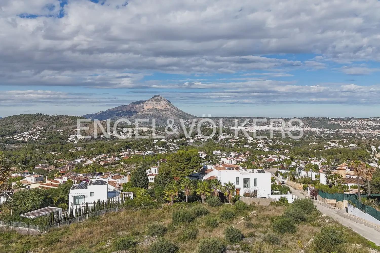 4 sovrum Villa till salu i Javea / Xabia med garage - 2 200 000 € (Ref: 9898282)