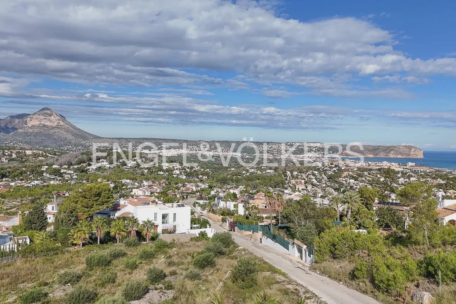 4 sovrum Villa till salu i Javea / Xabia med garage - 2 200 000 € (Ref: 9898282)