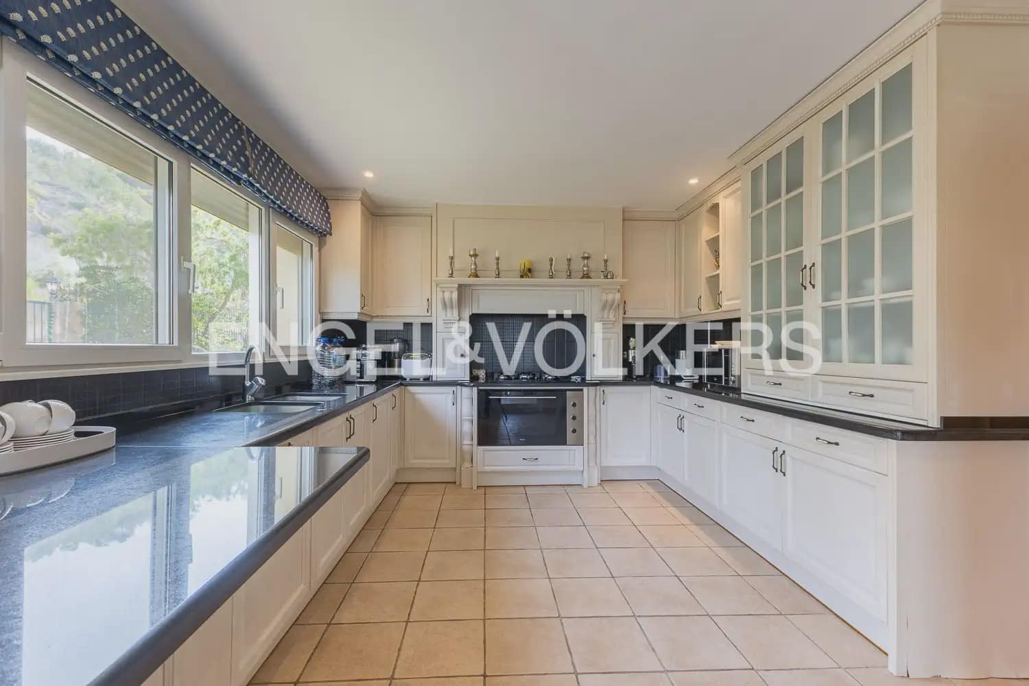 4 sovrum Villa till salu i Javea / Xabia med garage - 2 200 000 € (Ref: 9898282)