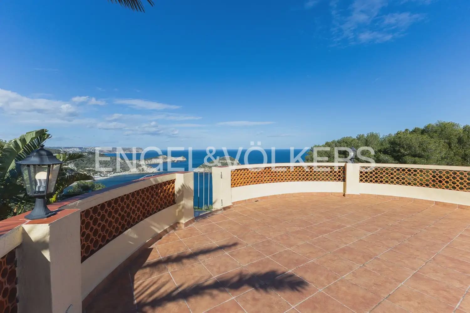 4 Zimmer Villa zu verkaufen in Javea / Xabia mit Pool Garage - 3.499.000 € (Ref: 9898283)