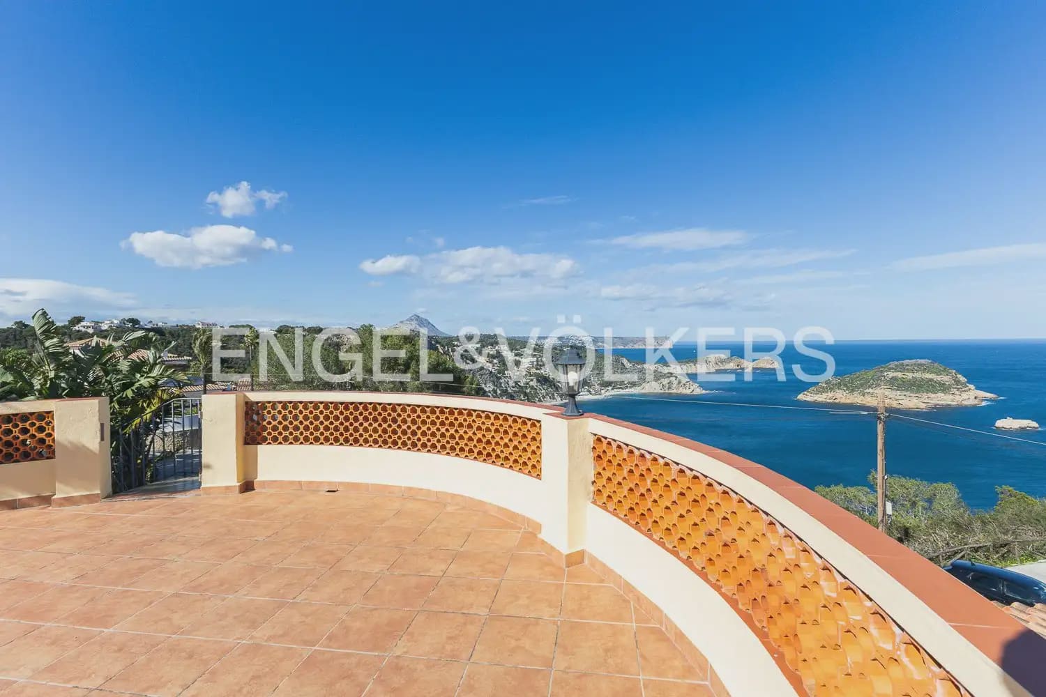 4 Zimmer Villa zu verkaufen in Javea / Xabia mit Pool Garage - 3.499.000 € (Ref: 9898283)
