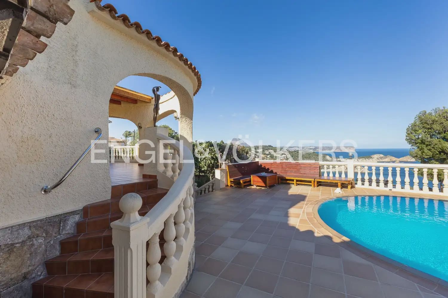 4 Zimmer Villa zu verkaufen in Javea / Xabia mit Pool Garage - 3.499.000 € (Ref: 9898283)