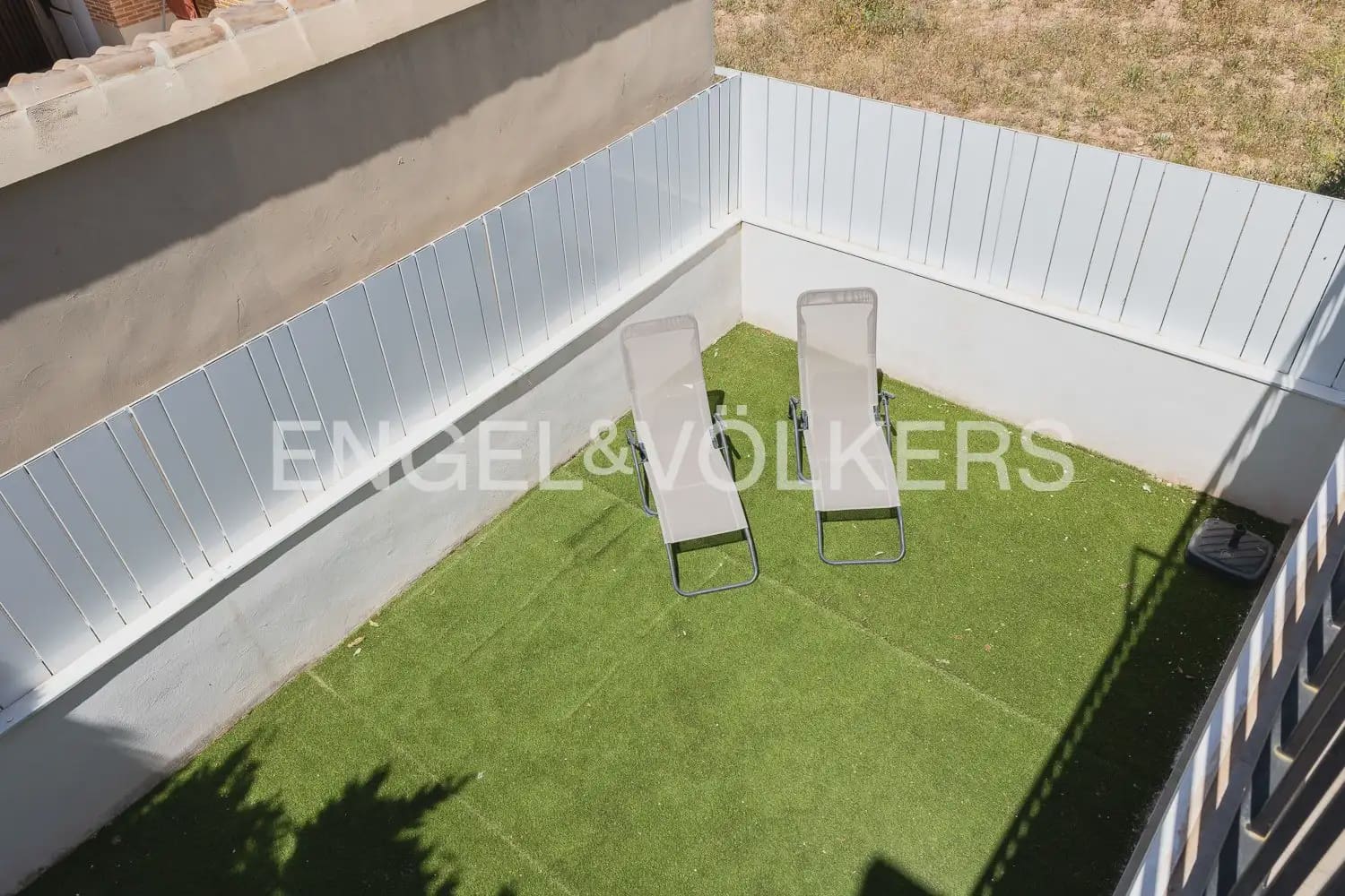 4 bedroom Villa for rent in Alfara del Patriarca - € 2,800 (Ref: 9898284)