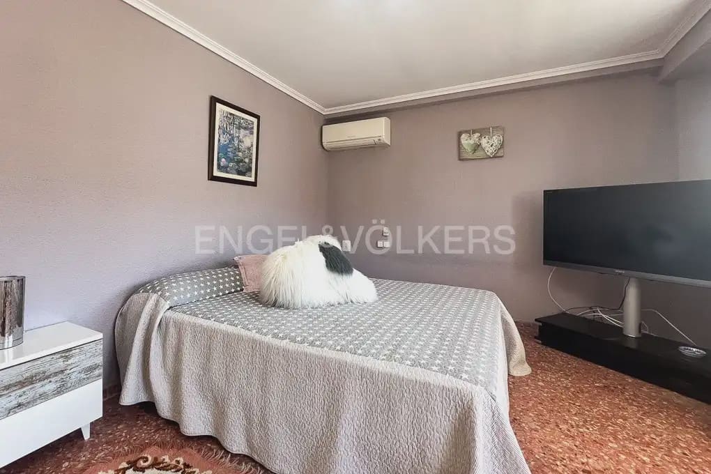 3 bedroom Penthouse for rent in Sueca with pool garage - € 3,500 (Ref: 9898286)