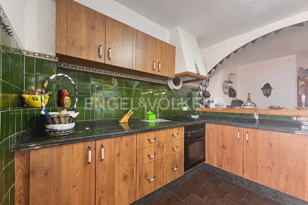 3 bedroom Penthouse for rent in Sueca with pool garage - € 3,500 (Ref: 9898286)